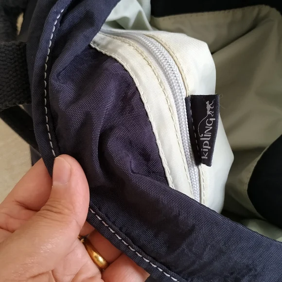 Authentic kipling 2 way Bag (Unisex) - Picture 8 of 14